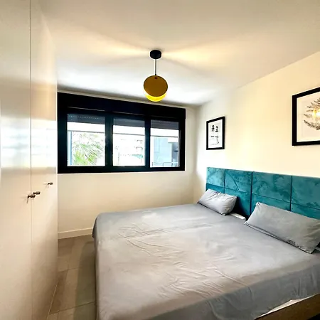 Oasis 325,