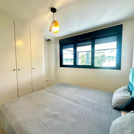 Oasis 325, Apartment